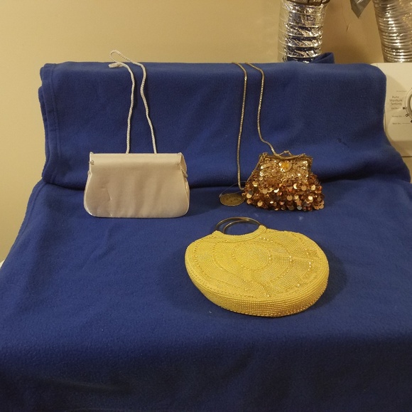 Hand bags - Picture 1 of 2